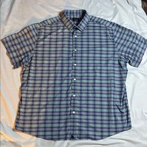 UNTUCKit Plaid Short Sleeved ButtonDown Shirt